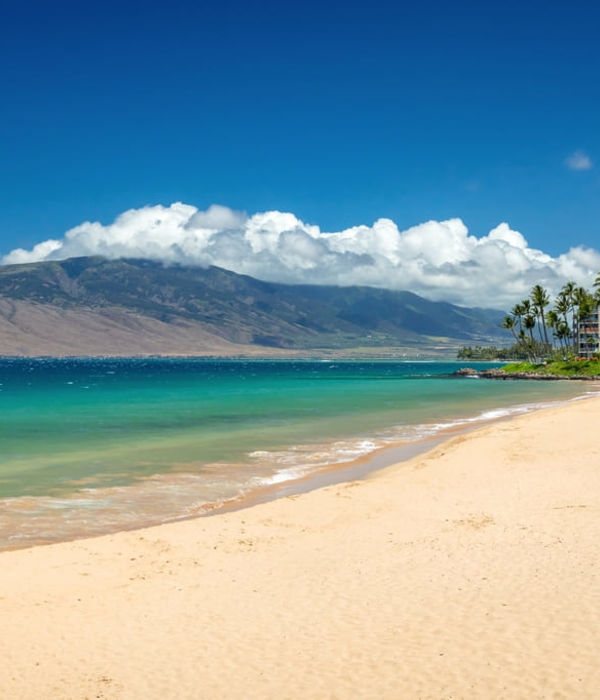 Turquoise cove at Kamaole Beach II, Kihei, South Maui